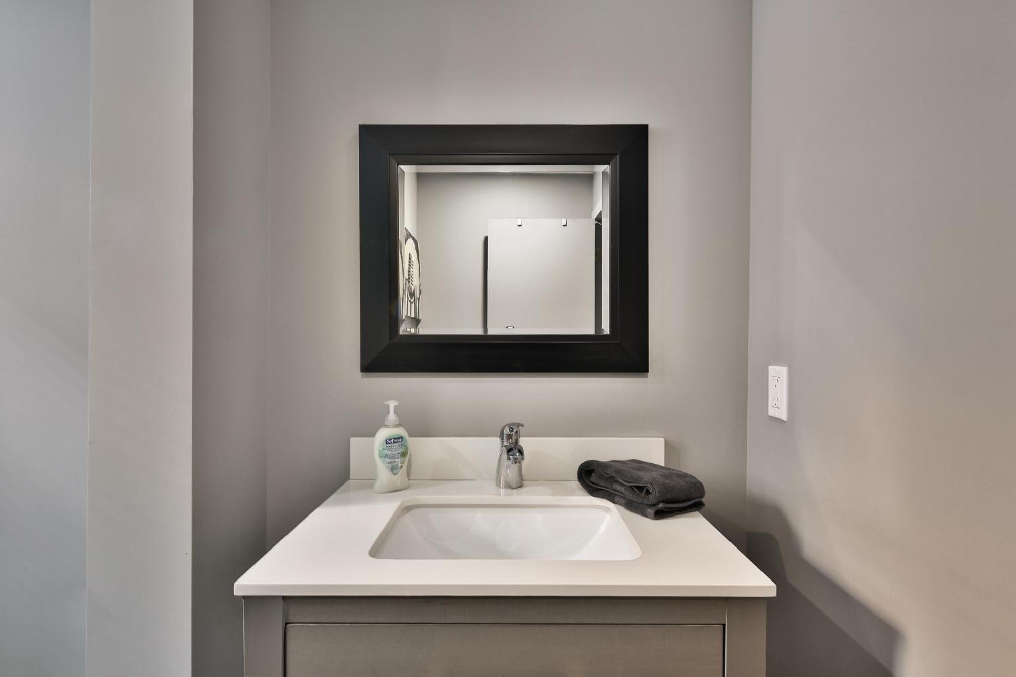 מונטריאול Stanley Suites מראה חיצוני תמונה